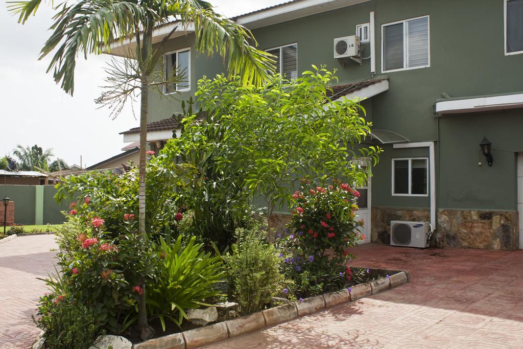 Quest Lodge Άκρα Εξωτερικό φωτογραφία