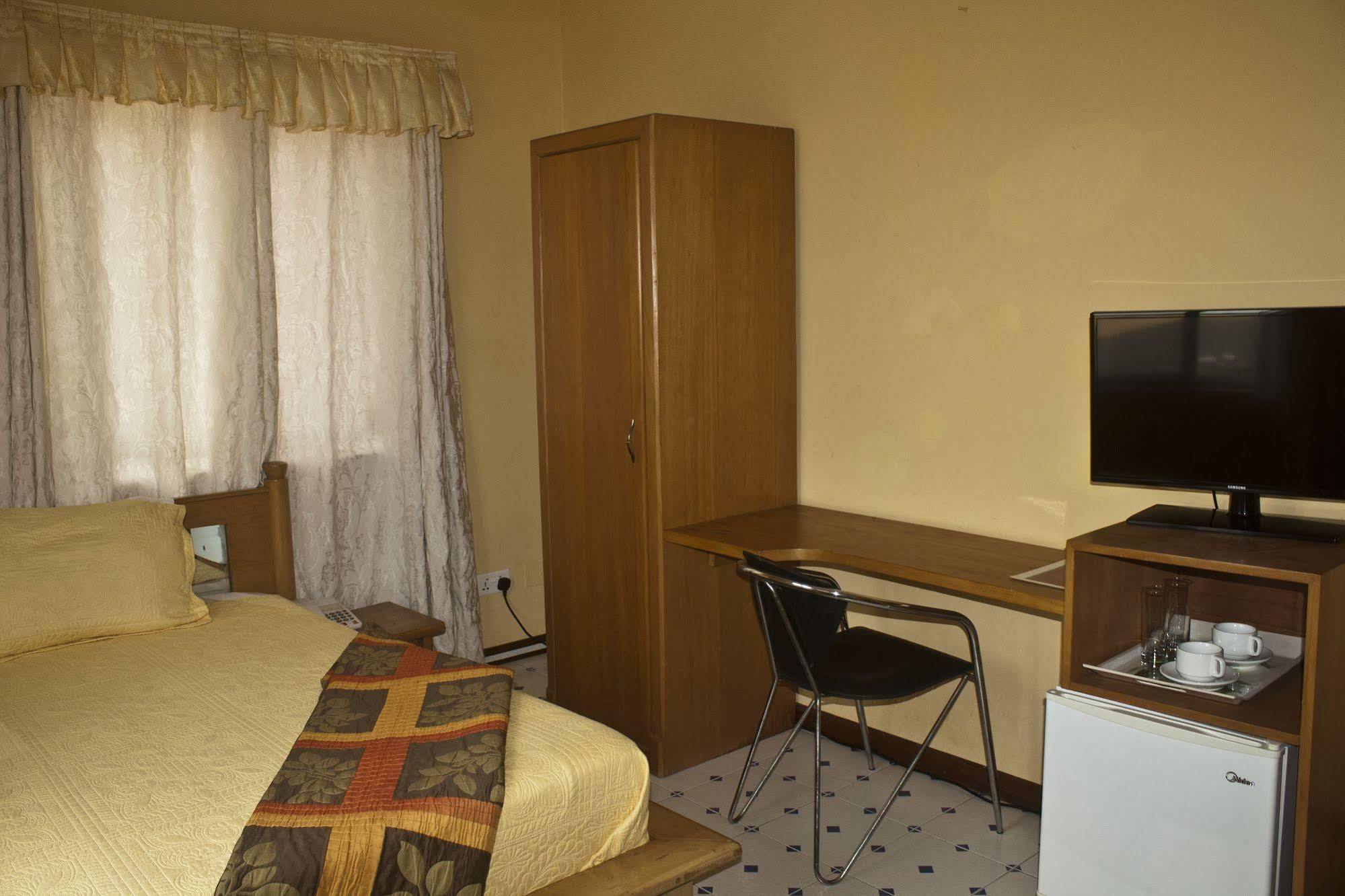 Quest Lodge Άκρα Εξωτερικό φωτογραφία